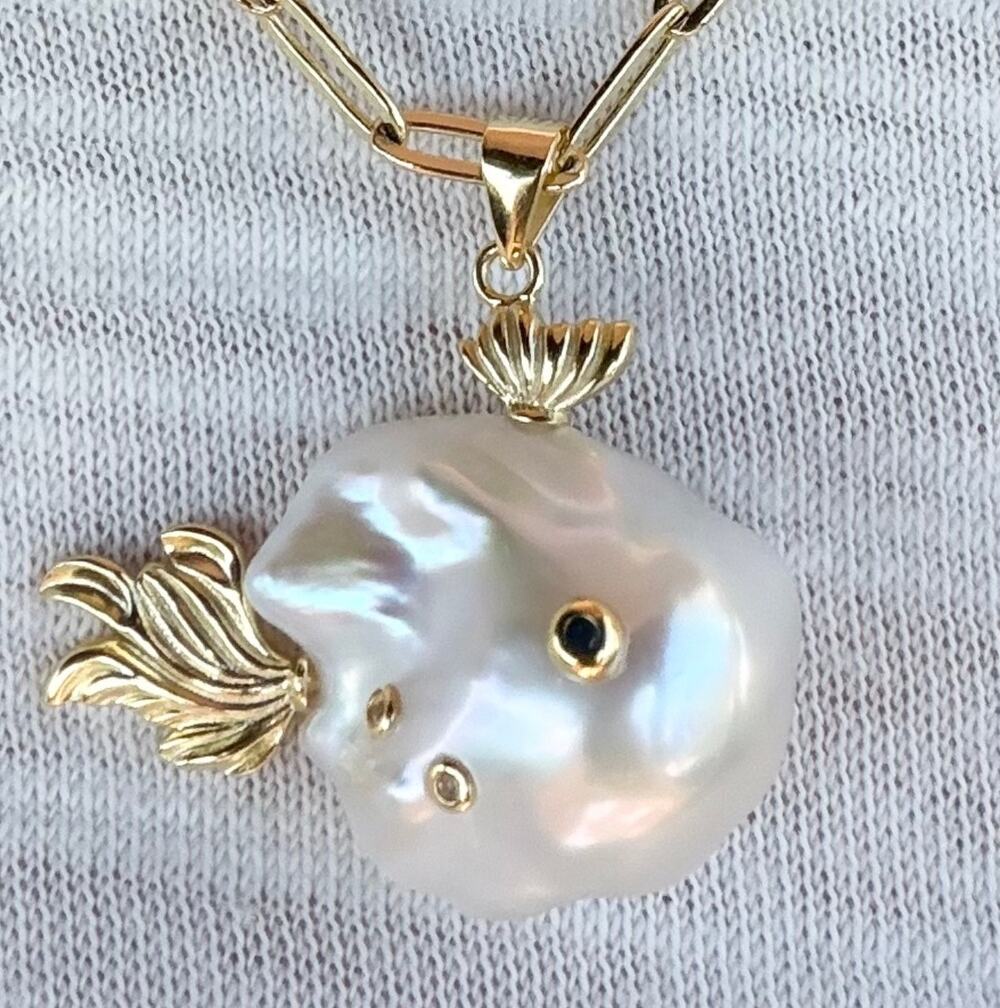Genuine Freshater Baroque Pearl Fish Pendant S925 18k